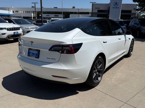 Used 2019 Tesla Model 3 Long Range AWD/4WD image 4