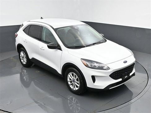 Used 2022 Ford Escape SE w/ Cold Weather Package image 20