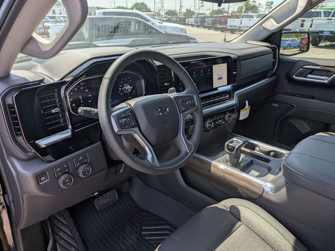 New 2026 Chevrolet Silverado 1500 LT Trail Boss w/ Convenience Package II image 13