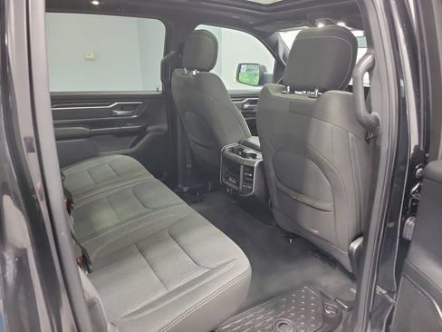 Used 2020 RAM 1500 Big Horn AWD/4WD image 18