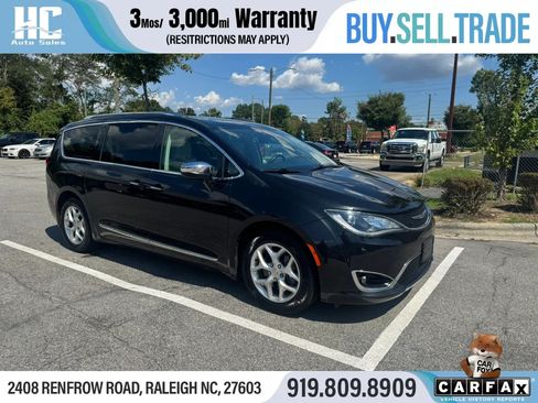 Used 2020 Chrysler Pacifica Limited FWD image 7