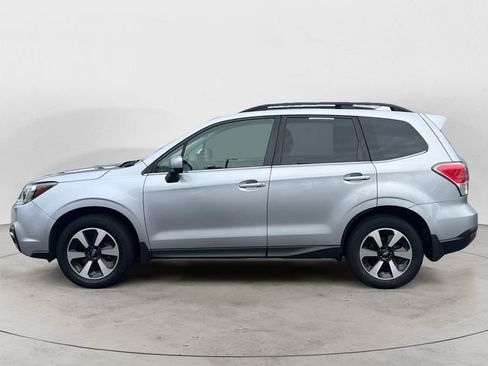 Used 2018 Subaru Forester 2.5i Limited AWD/4WD image 8