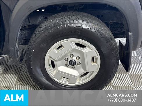 Used 2024 Nissan Frontier SV w/ Hardbody Edition image 23