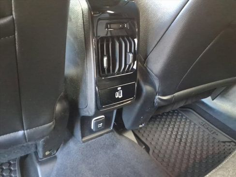 Used 2025 Jeep Compass Trailhawk w/ Trailhawk Elite Group image 32