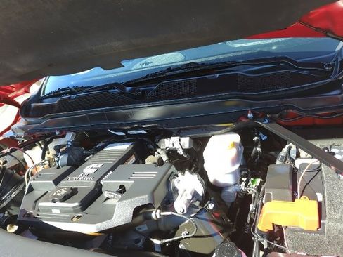 Used 2020 RAM 2500 Laramie w/ Night Edition image 25