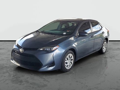 Used 2018 Toyota Corolla LE FWD image 4