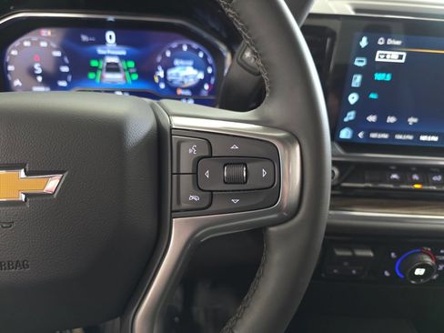 Used 2025 Chevrolet Silverado 1500 LT AWD/4WD image 14
