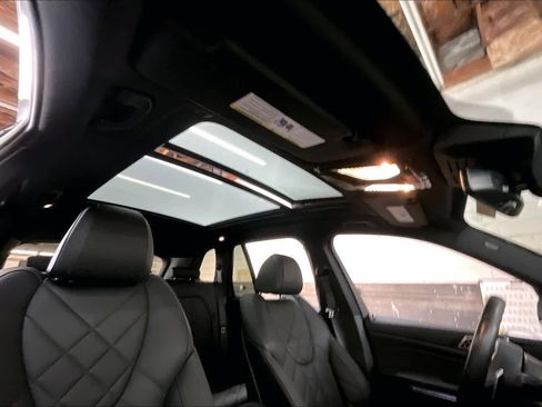 Certified 2025 BMW X5 xDrive40i w/ M Sport Package image 24
