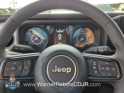 Used 2024 Jeep Wrangler Unlimited Sport AWD/4WD image 26