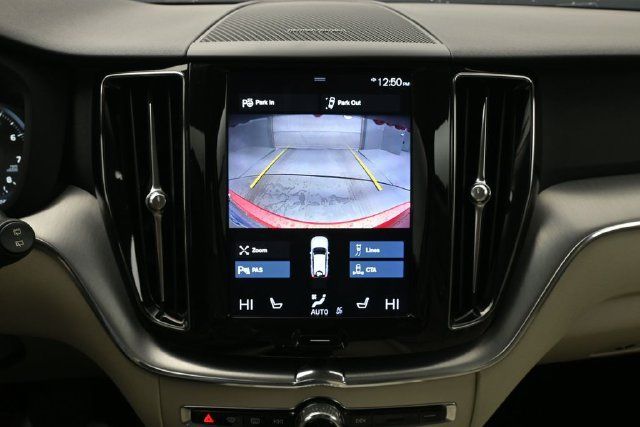 Used 2019 Volvo XC60 T5 Momentum w/ Multimedia Package FWD image 21