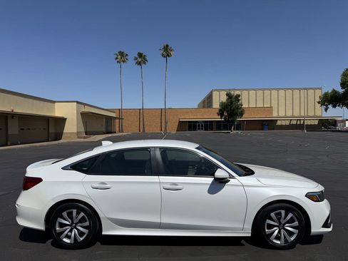 Used 2022 Honda Civic LX image 8