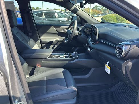 New 2026 Chevrolet Equinox LT w/ Convenience Package II image 11