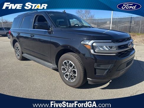 Used 2024 Ford Expedition XLT image 1