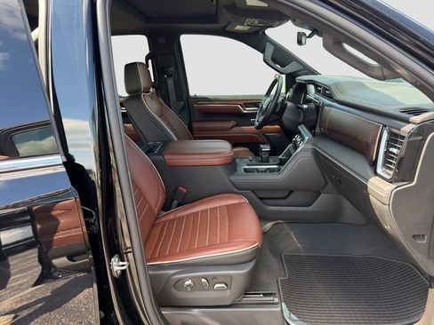 Used 2023 GMC Sierra 1500 Denali Ultimate AWD/4WD image 18
