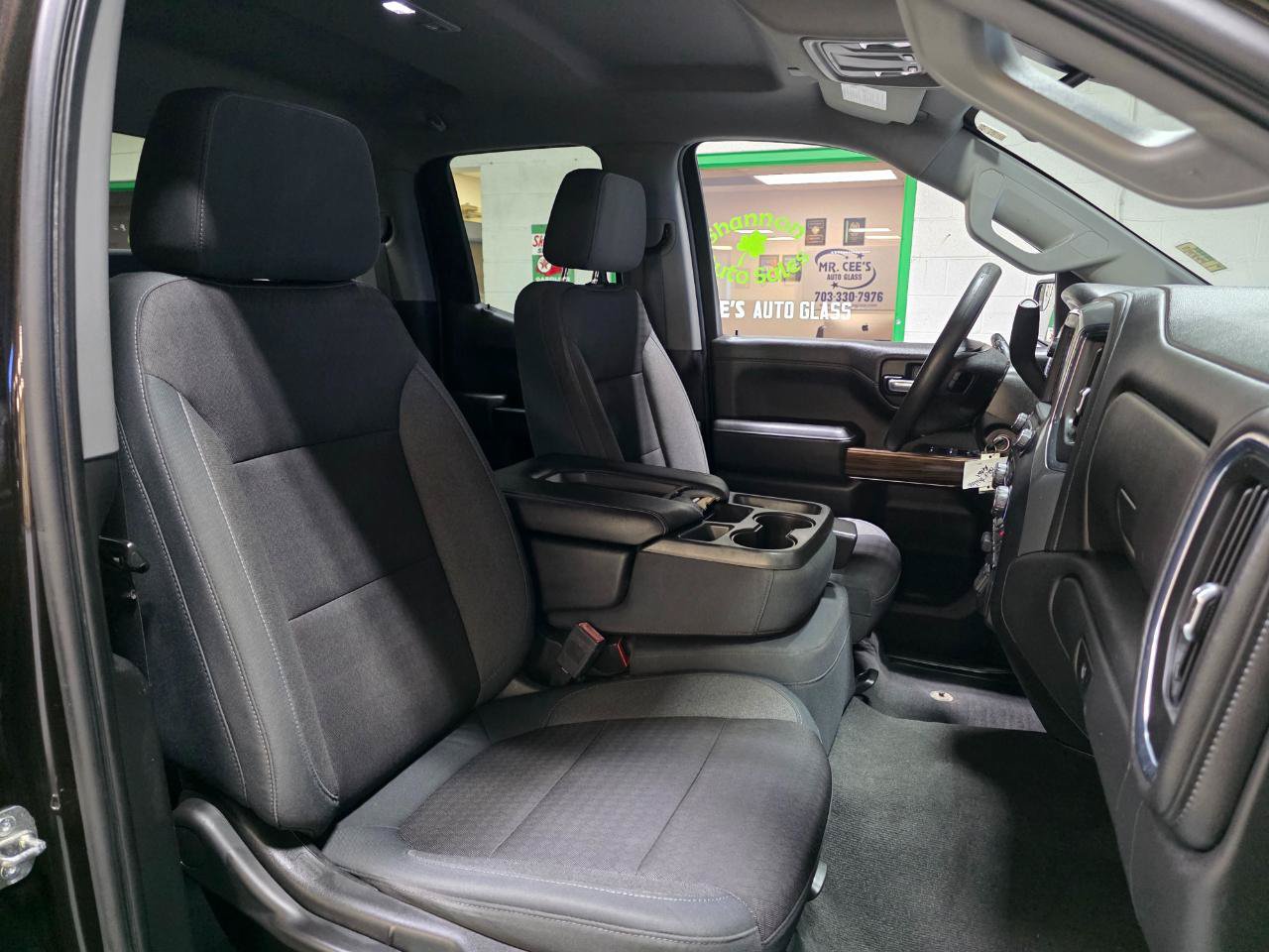 Used 2019 Chevrolet Silverado 1500 LT w/ Trailering Package AWD/4WD image 24