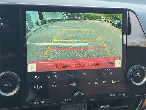 Used 2025 Lexus NX 250 FWD w/ Towing Package (2000 Lbs) image 13