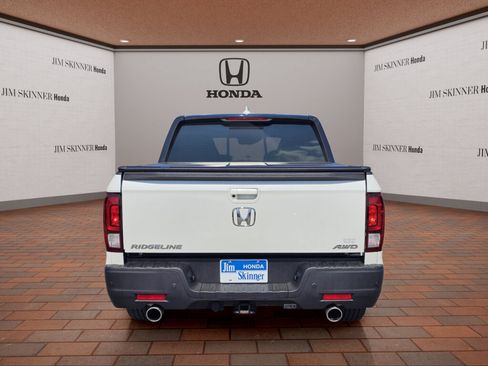 Used 2022 Honda Ridgeline Black Edition image 11
