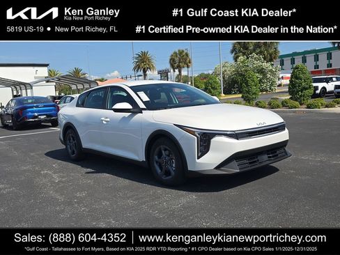 New 2026 Kia K4 FWD image 1