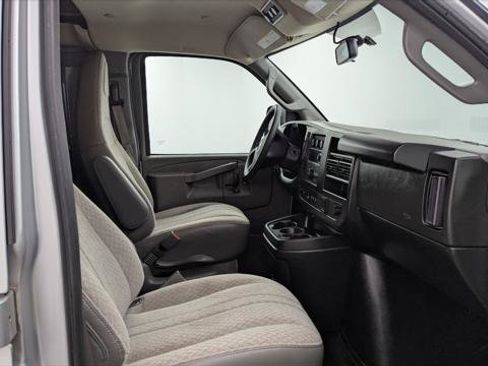 Used 2024 Chevrolet Express 2500 w/ Driver Convenience Package RWD image 18
