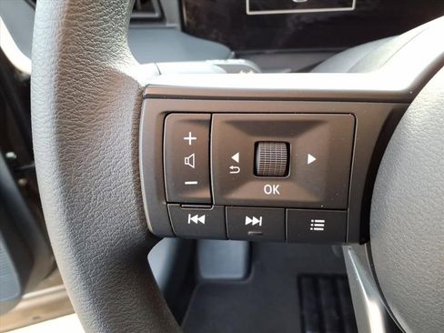 Used 2025 Nissan Kicks S image 19