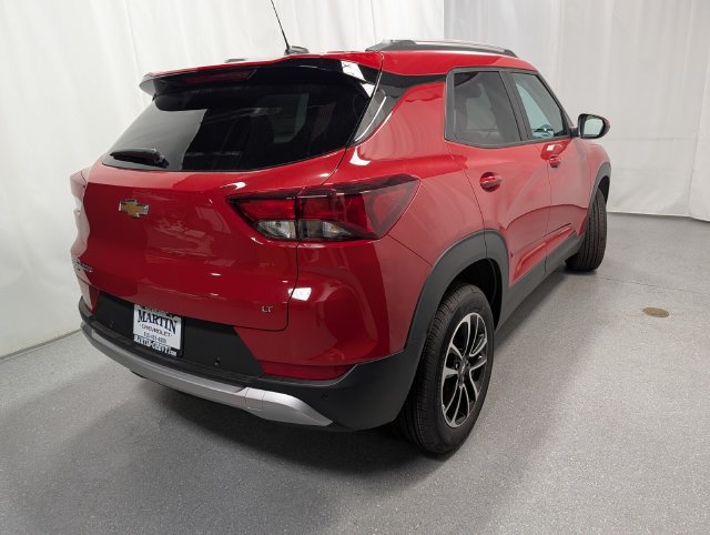 New 2026 Chevrolet TrailBlazer LT w/ Convenience Package AWD/4WD image 3
