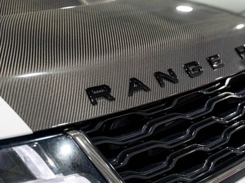 Used 2022 Land Rover Range Rover Sport SVR AWD/4WD image 17