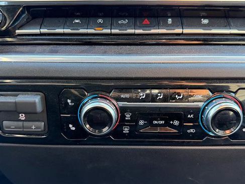 Used 2026 GMC Sierra 1500 SLT image 26