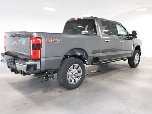 New 2026 Ford F250 Lariat w/ Chrome Package image 8