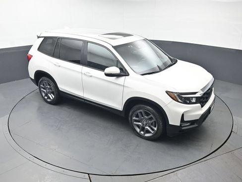 Certified 2023 Honda Passport EX-L image 45