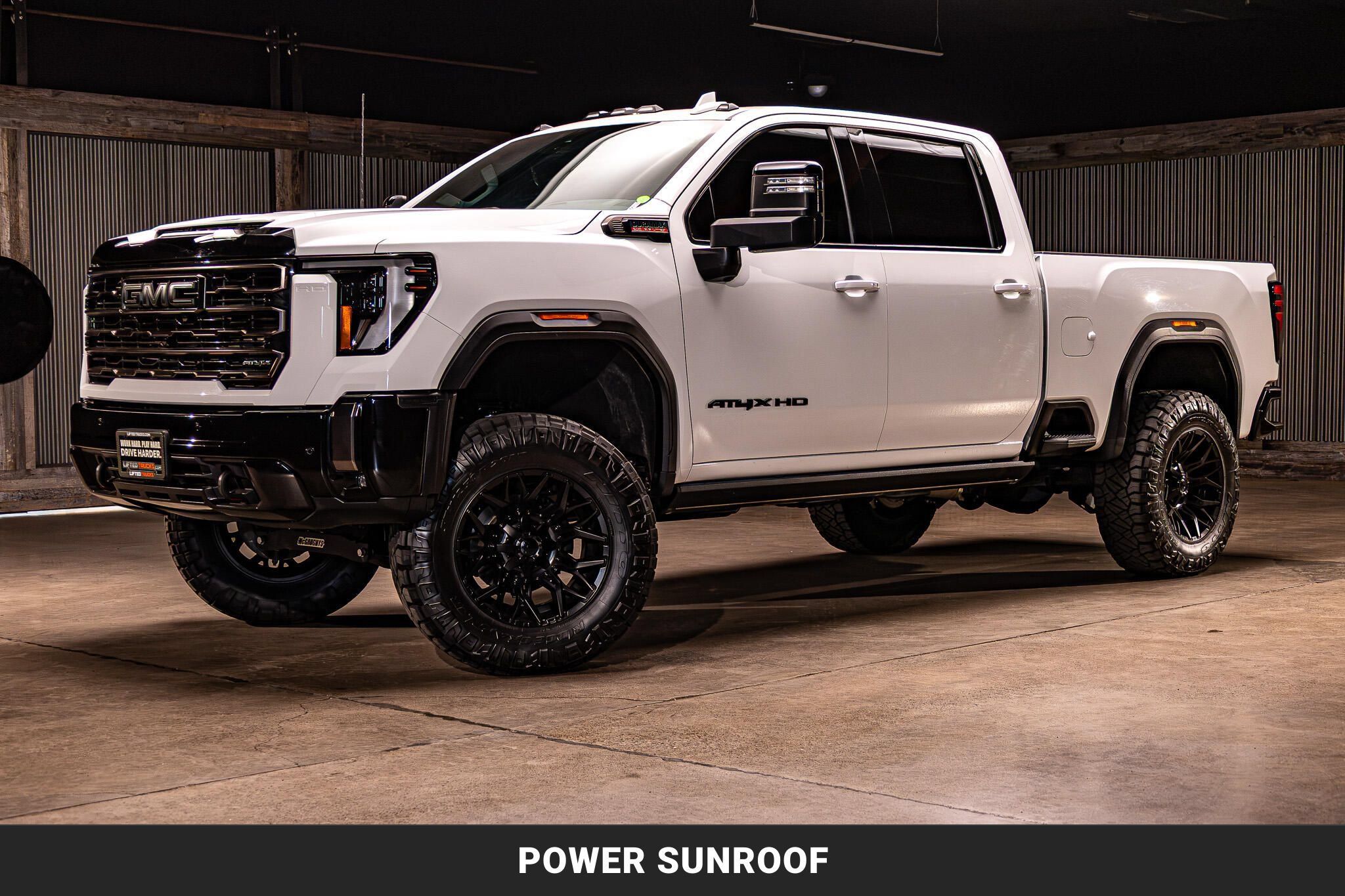 Used 2024 GMC Sierra 2500 AT4X AWD/4WD image 4