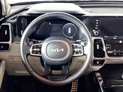 Certified 2023 Kia Sorento SX Prestige AWD/4WD image 14