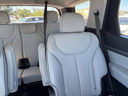 Used 2024 Hyundai Palisade SEL AWD/4WD image 35