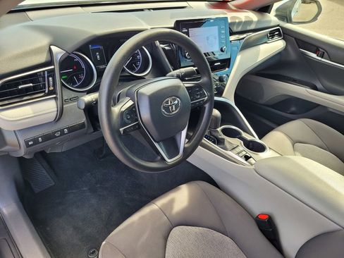 Used 2023 Toyota Camry LE image 7