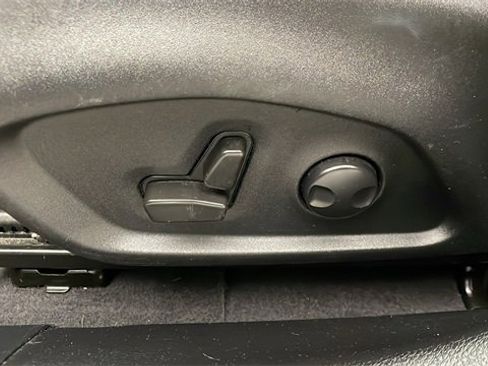 Used 2022 Jeep Compass Limited image 26