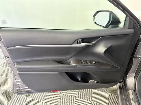 Used 2023 Toyota Camry SE FWD image 20