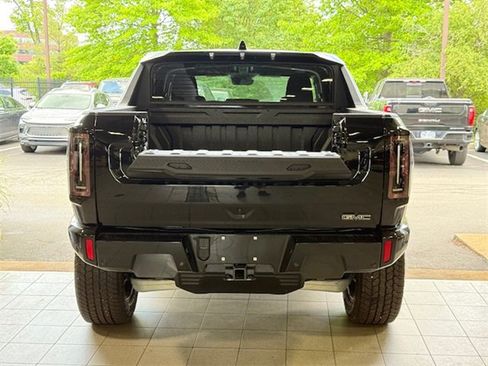 New 2025 GMC Hummer EV 2X w/ LPO, Dark Essentials Package image 40
