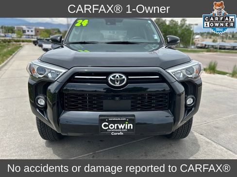 Used 2024 Toyota 4Runner SR5 Premium w/ SR5 Premium Package AWD/4WD image 2