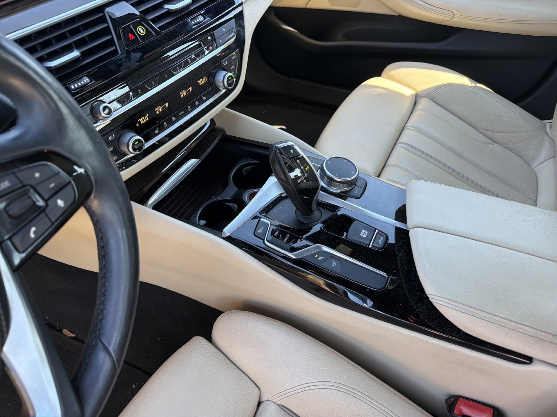 Used 2017 BMW 540i xDrive AWD/4WD image 21