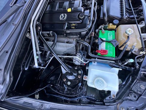 Used 2006 MAZDA MX-5 Miata Sport image 30