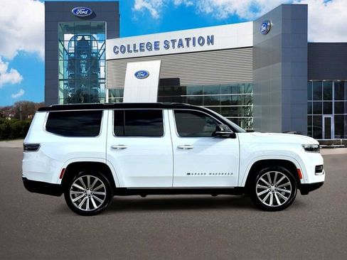 Used 2024 Jeep Grand Wagoneer Series I image 5