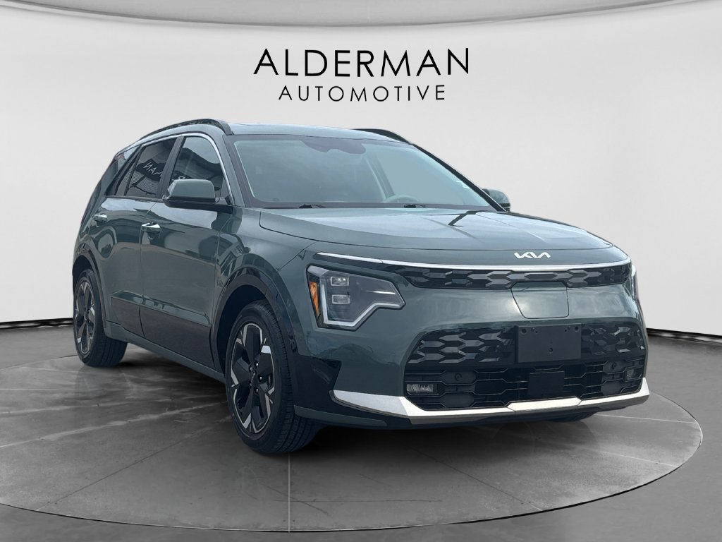 Used 2023 Kia Niro Wave w/ Wave Preserve Package FWD image 6