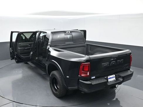Used 2025 RAM 3500 Limited AWD/4WD image 62
