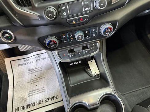 Used 2022 GMC Terrain AT4 AWD/4WD image 26