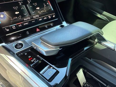 Used 2023 Audi e-tron Chronos w/ Chronos Package AWD/4WD image 21