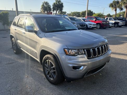 Used 2020 Jeep Grand Cherokee Limited w/ Luxury Group II RWD image 1