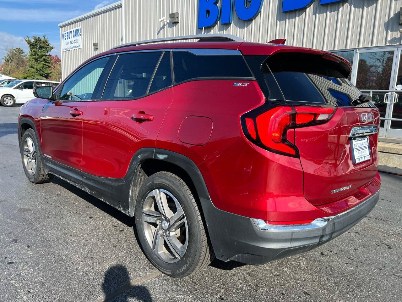 Used 2019 GMC Terrain SLT w/ Preferred Package FWD image 3