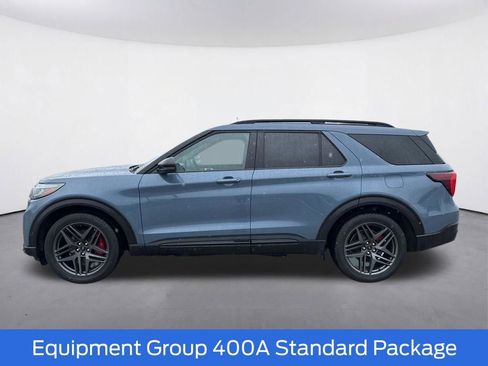 Certified 2025 Ford Explorer ST AWD/4WD image 5