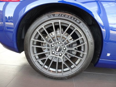 Used 2006 Chevrolet Corvette Convertible w/ Preferred Equipment Group image 22