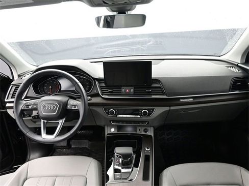 Used 2024 Audi Q5 2.0T Premium image 25