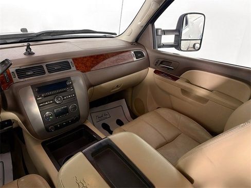 Used 2011 GMC Sierra 2500 SLT w/ SLT Convenience Package image 22